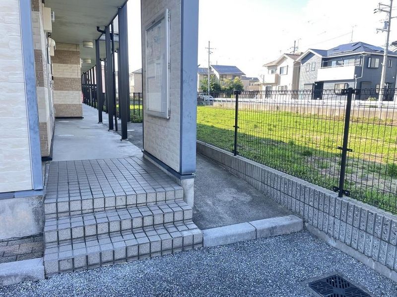 レオパレスＳｈｉｎ エントランス