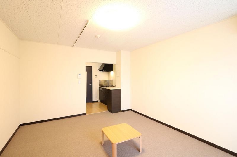レオネクストイン園部 居間