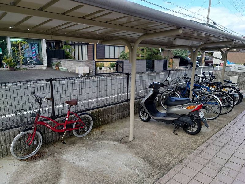 レオパレスクレインコート横田 共用部分
