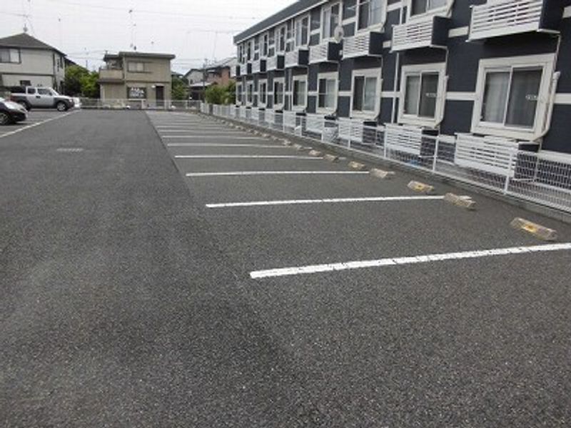 レオネクスト宝石台Ⅱ 駐車場