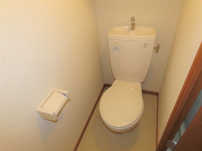 レオパレスつくし トイレ