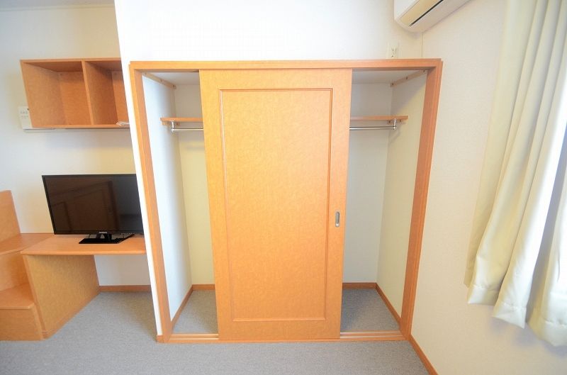 レオパレスフローラＭＫ 収納