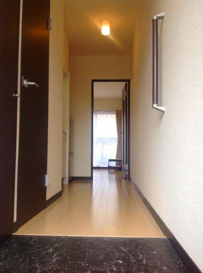 レオネクストｍｉｒａｉｅ　西新 玄関