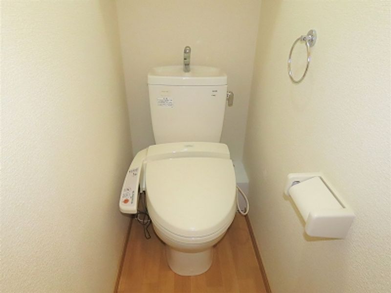 レオパレスカンテサンス トイレ