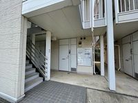 レオパレスアドバンストライフ エントランス