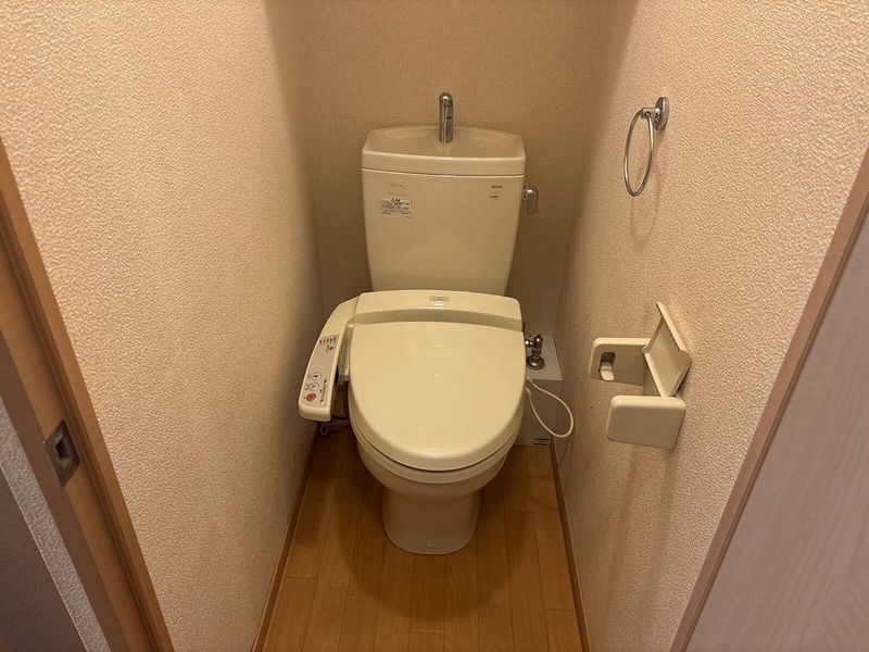 レオパレスハーモニー蕨 トイレ