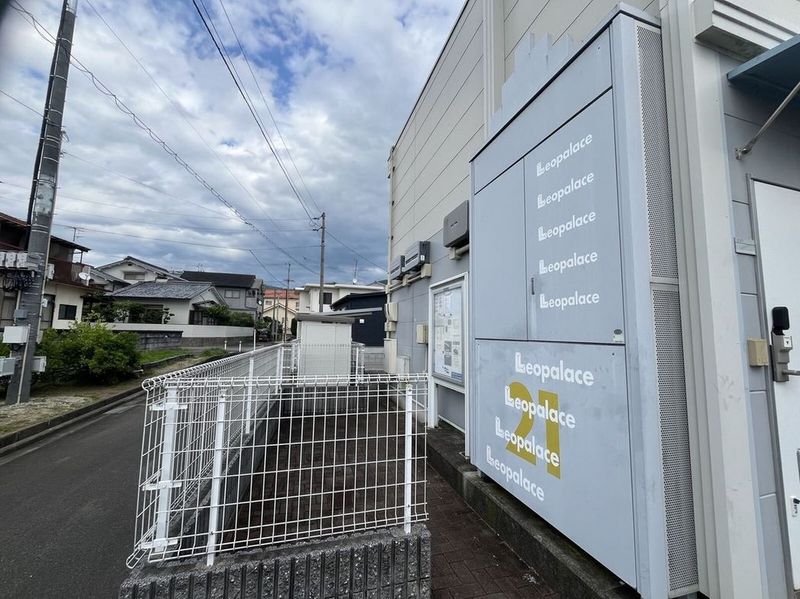 レオパレスＪＵＮ東野 エントランス