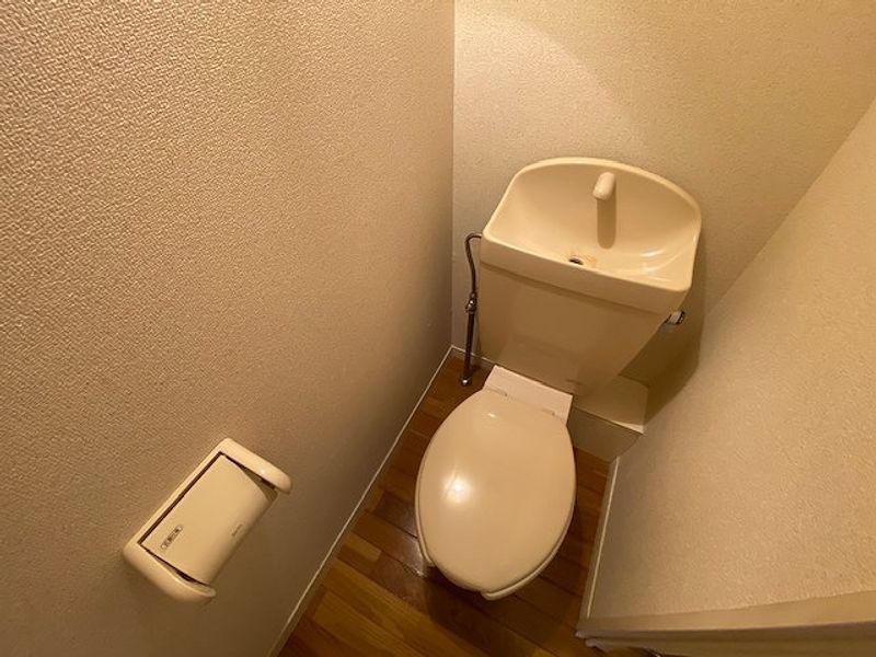 レオパレスひまわり トイレ