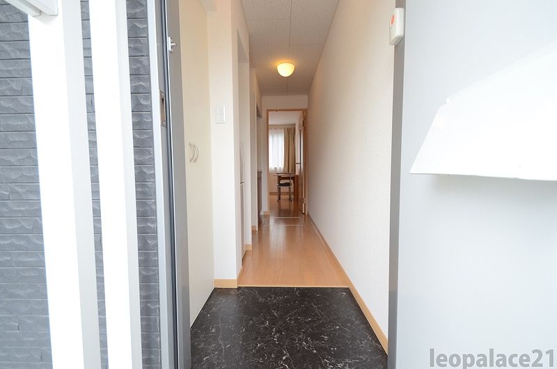 leopalace Ceryus A Entrance