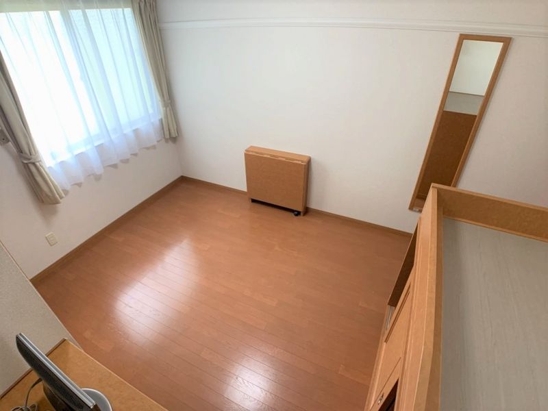 レオパレスサニエリ 居間