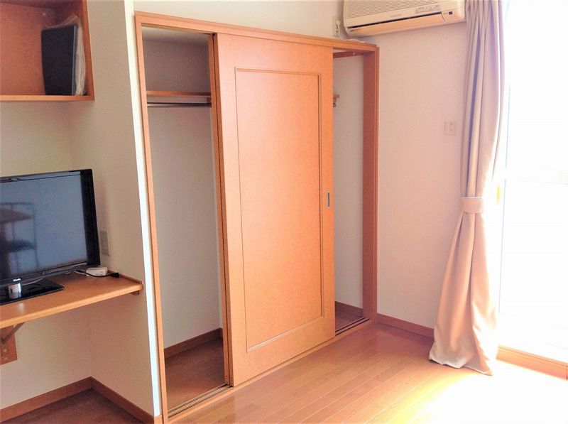 レオパレスパストラル 収納