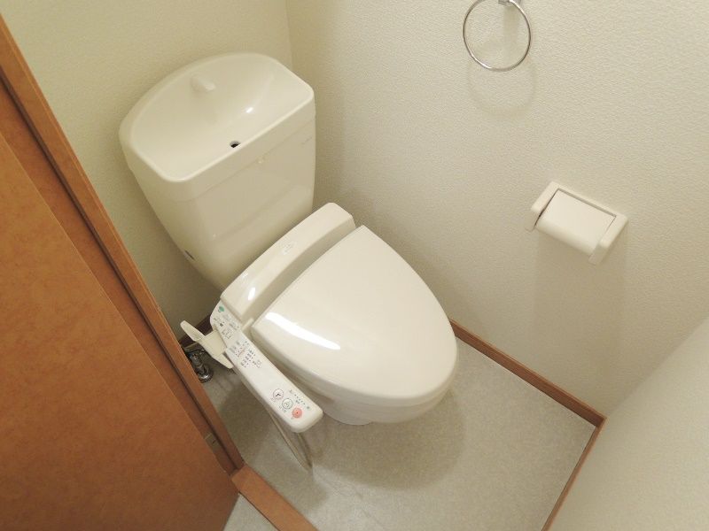 レオパレス花の北 トイレ