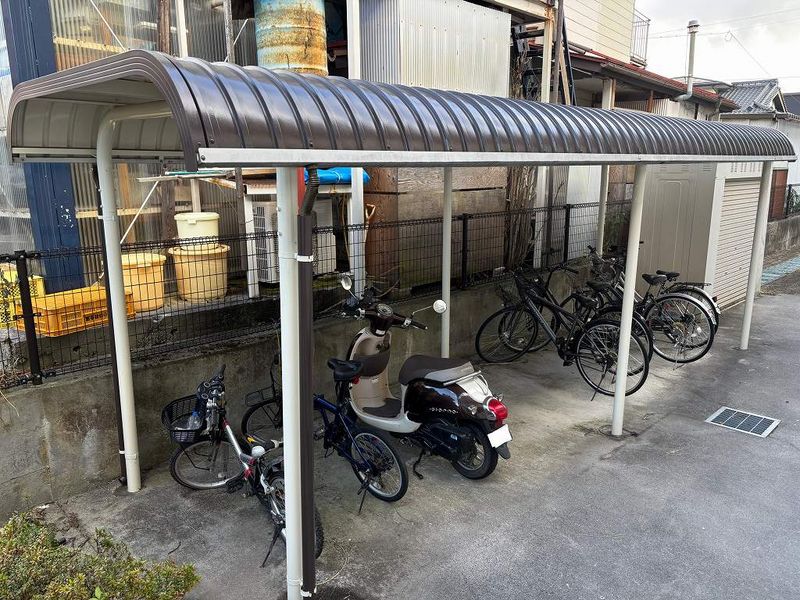 レオパレスシェソワ 共用部分
