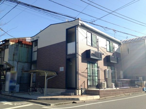 レオパレスピュア 外観