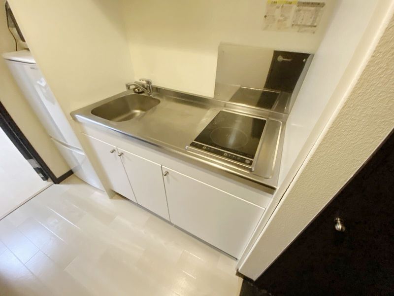 LEONEXT Villa Soleil Kitchen