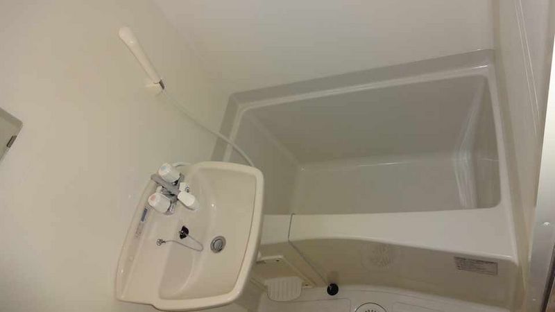 leopalace Haneda Bathroom