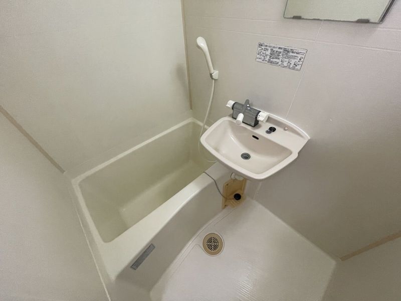 レオパレスルミエールⅢ 風呂