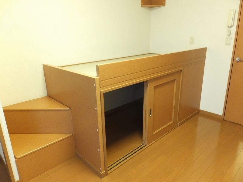 レオパレスＥＡＳＥⅢ 寝室