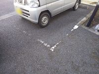 レオパレスウェルオン 駐車場
