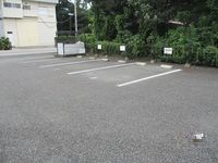 レオパレスセリーヌ 駐車場