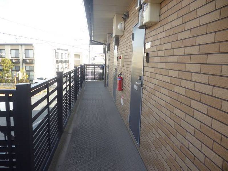 レオネクスト瑞穂 玄関
