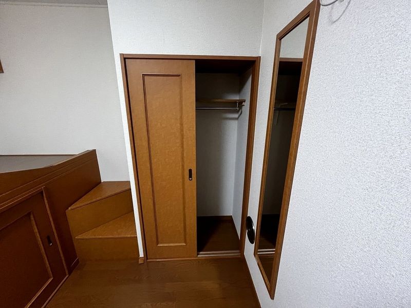 レオパレスシルフィ 収納