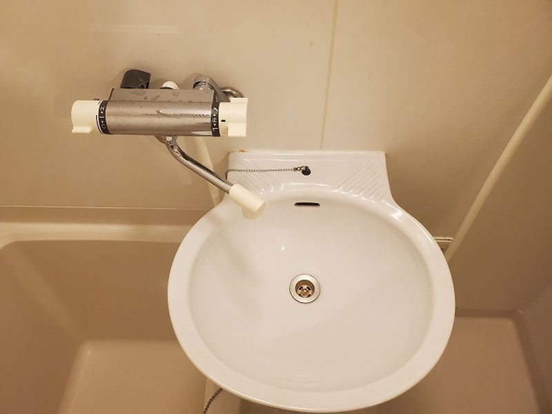レオパレスアローマ 洗面台