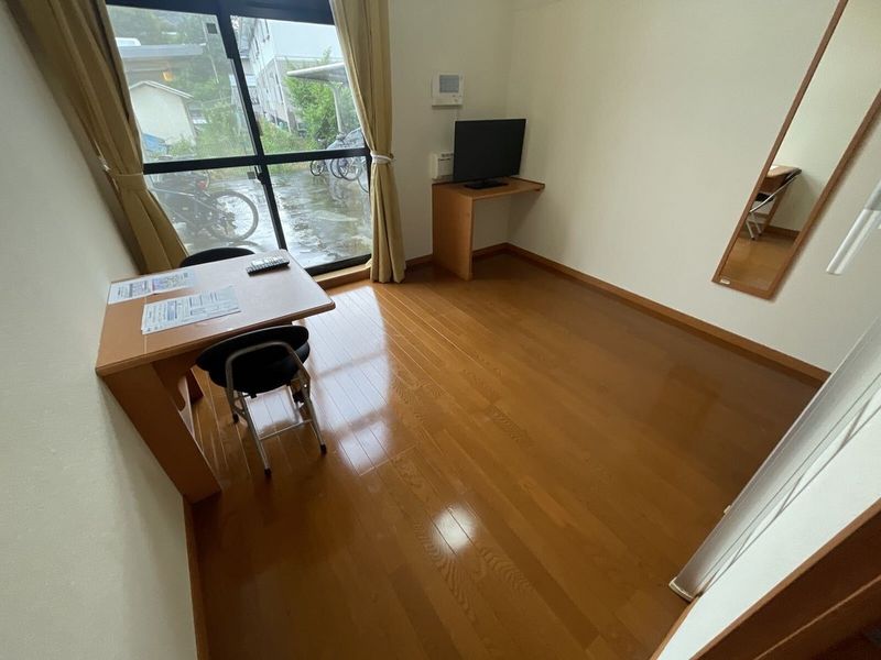 レオパレス京山マスカットⅡ 居間