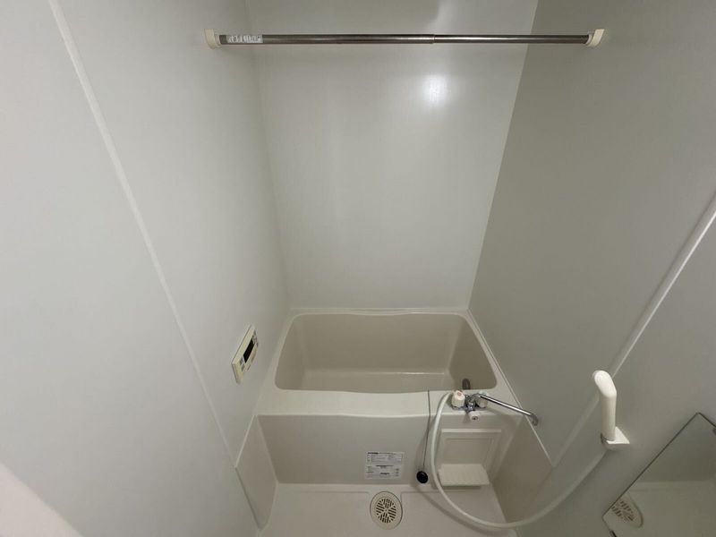 LEONEXT Morning Glory Bathroom