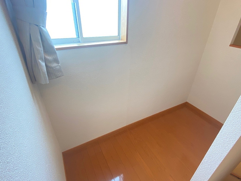 leopalace PINE II Kho lưu trữ