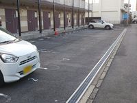 レオパレスＫＩＴＡＵＲＡ 駐車場