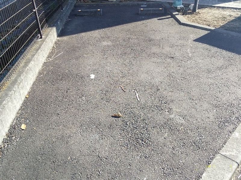 レオパレスフォレスト町田 駐車場
