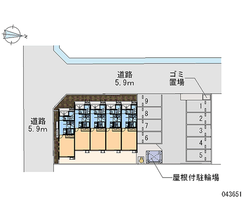 43651 Monthly parking lot