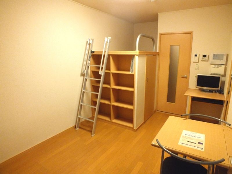 レオパレスエリュシオン 居間