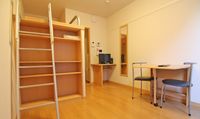 レオパレス北綾瀬 居間