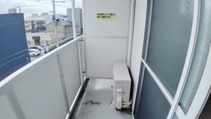 レオパレス駅南Ｗｉｎｇ バルコニー