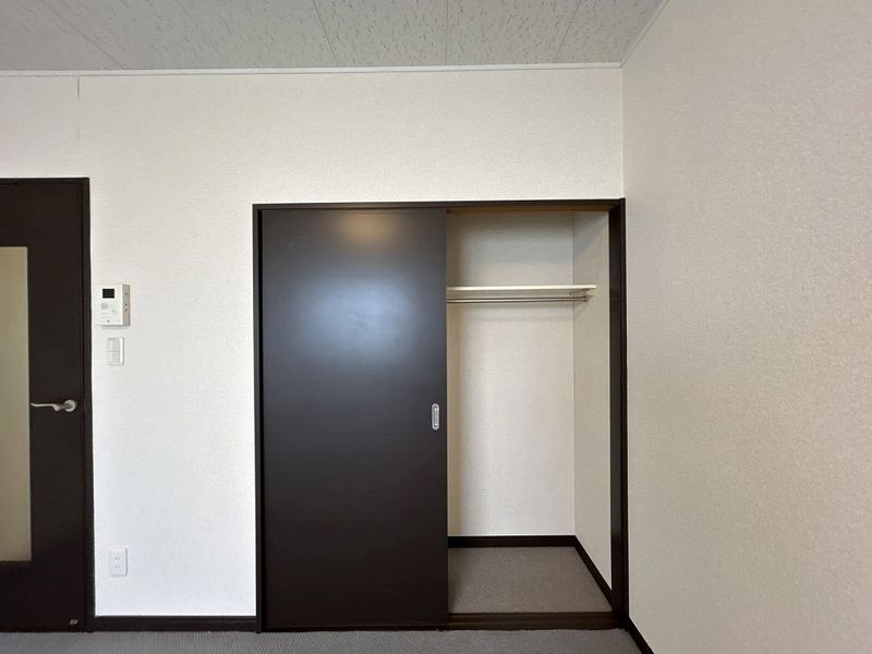 レオネクストしうん 収納
