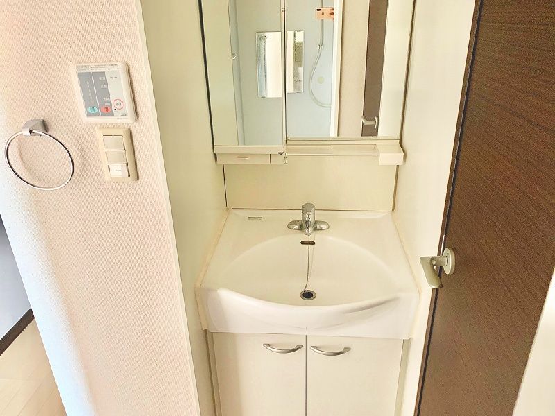 レオネクストあかつき 洗面所