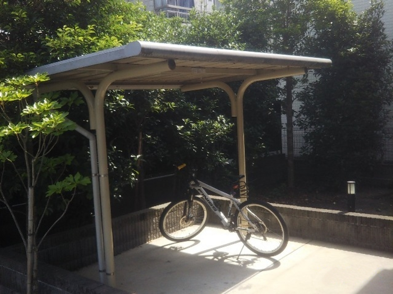 レオネクストファルコン２１ 駐車場