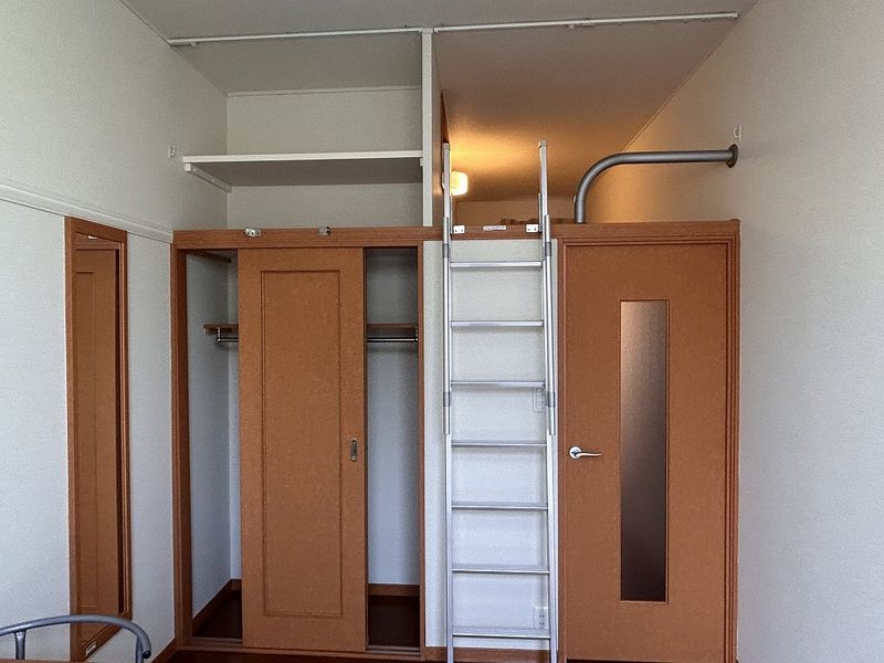 レオパレス瑞穂 収納