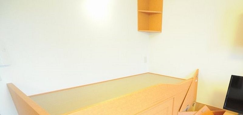 レオパレスさくら白石 寝室