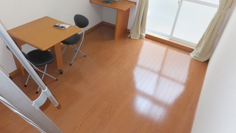 レオパレス未来 居間