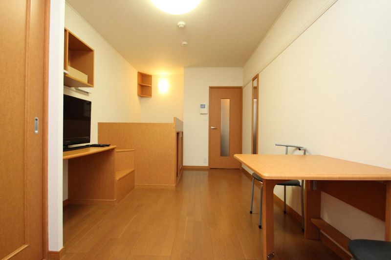 レオパレス和合 居間