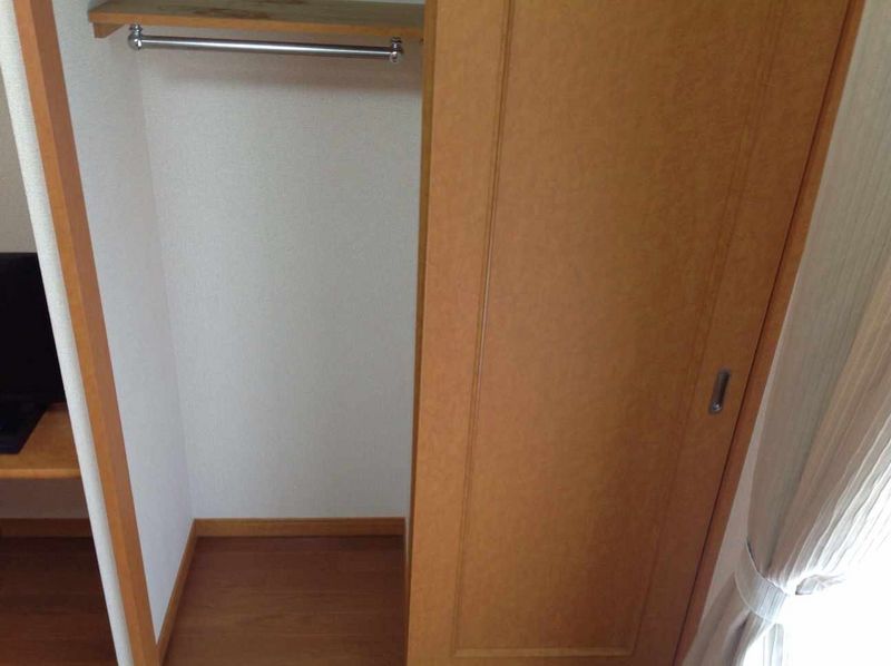 レオパレスフォレスト東林間 収納