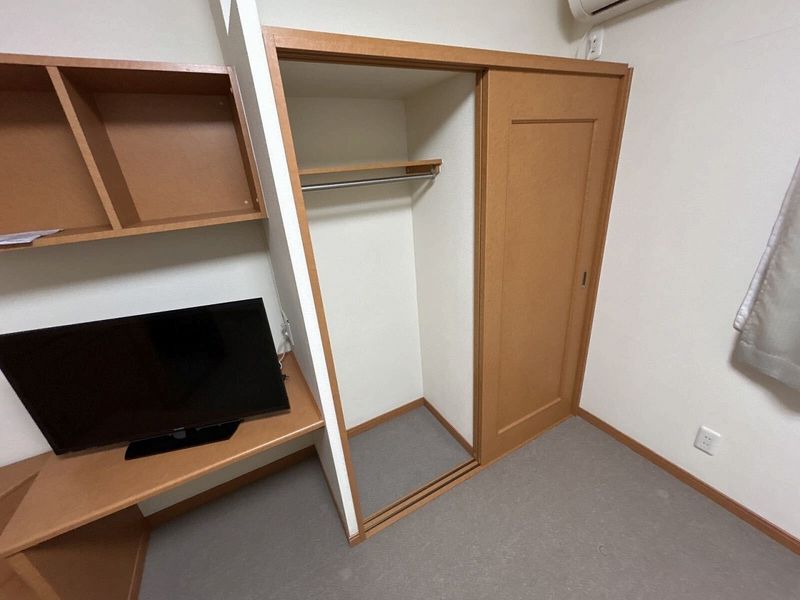 レオパレス第二吉兵衛ハウス 収納