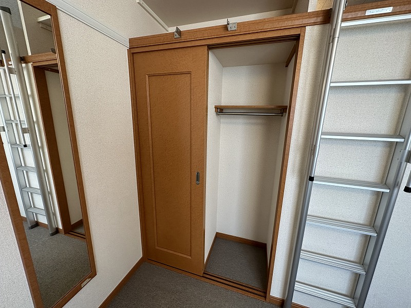レオパレスエミライズ 収納