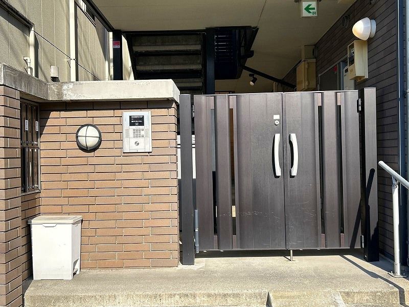 レオネクストブルーリッジⅡ エントランス