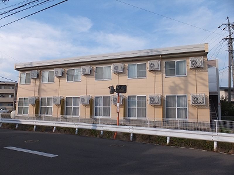 レオパレスボヌール 外観