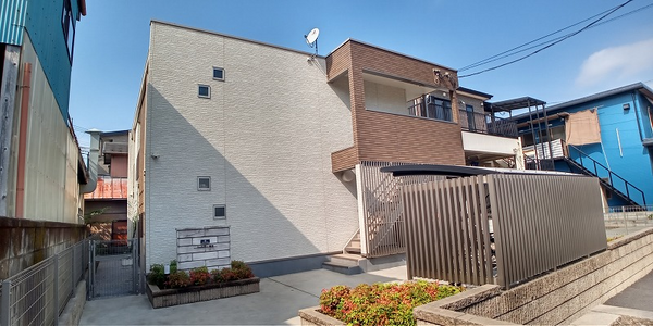 Bên ngoài CLEINO Welder Sasame