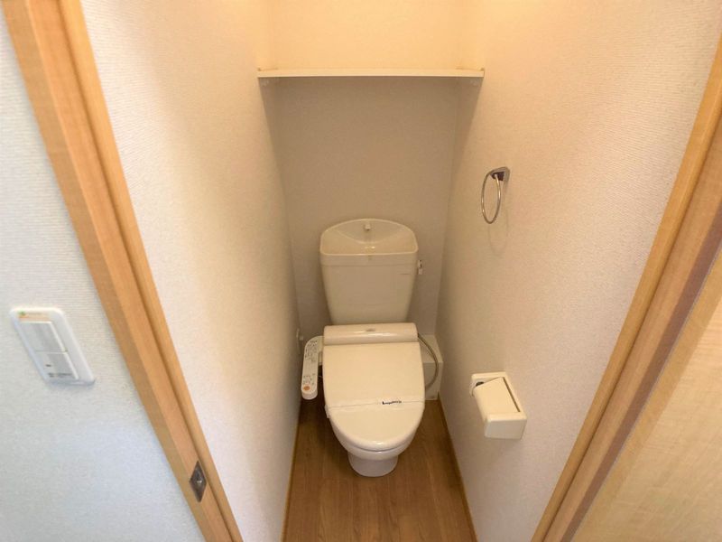 レオパレスサザンカ トイレ